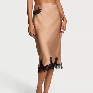 Victoria's Secret Tan Pencil Skirt with Black Lace